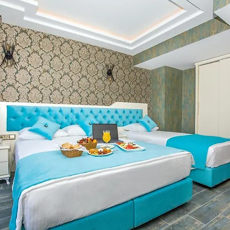 Отель The Lea *